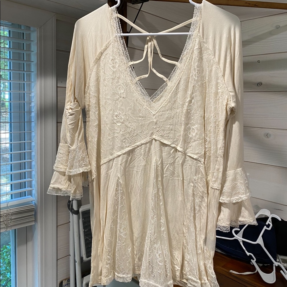 White lace top